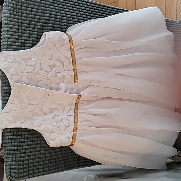 Cat & Jack 2T white dress - Picture 3 of 4